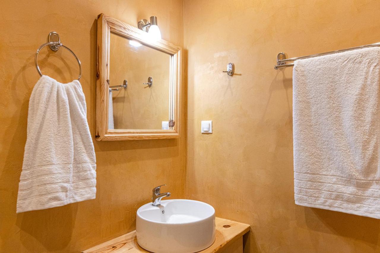 Fiera Luxury Apartments. Кокарі Екстер'єр фото